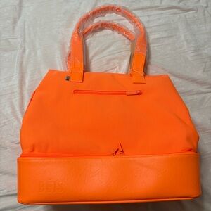BÉIS creamsicle mini weekender. NWT.